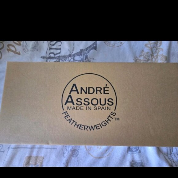 Andre Assous Women's Leather Slip-On Beige Memory Foam Featherweight Size 6 NIB - Picture 3 of 3